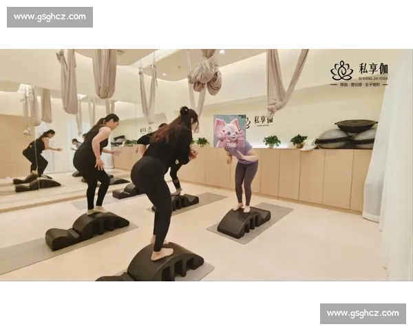 暴汗燃脂！肉肉最怕的 4 个动作，10 分钟极速甩肉